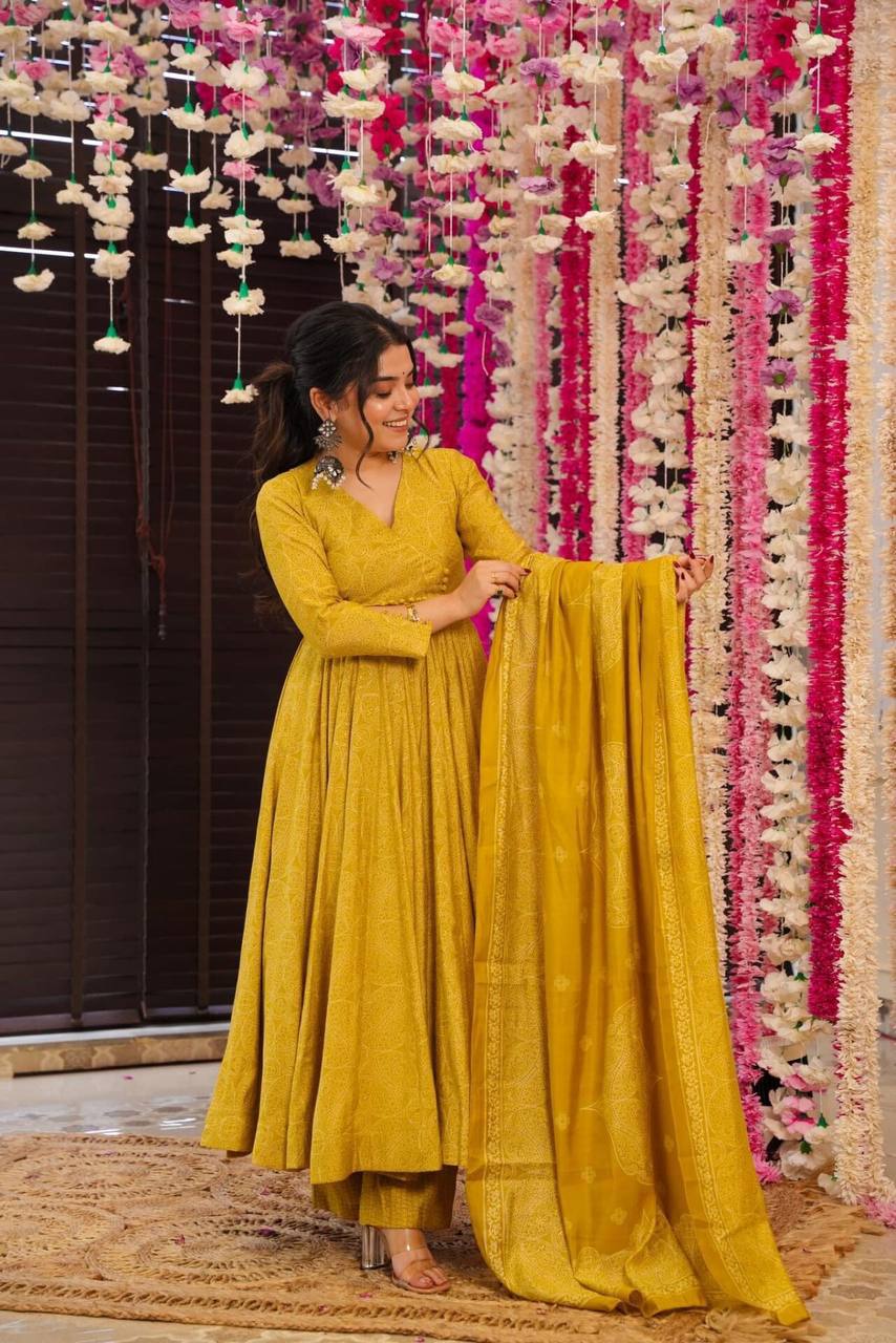 Women's Trendy Bandhani Suit Set with Bottom & Dupatta